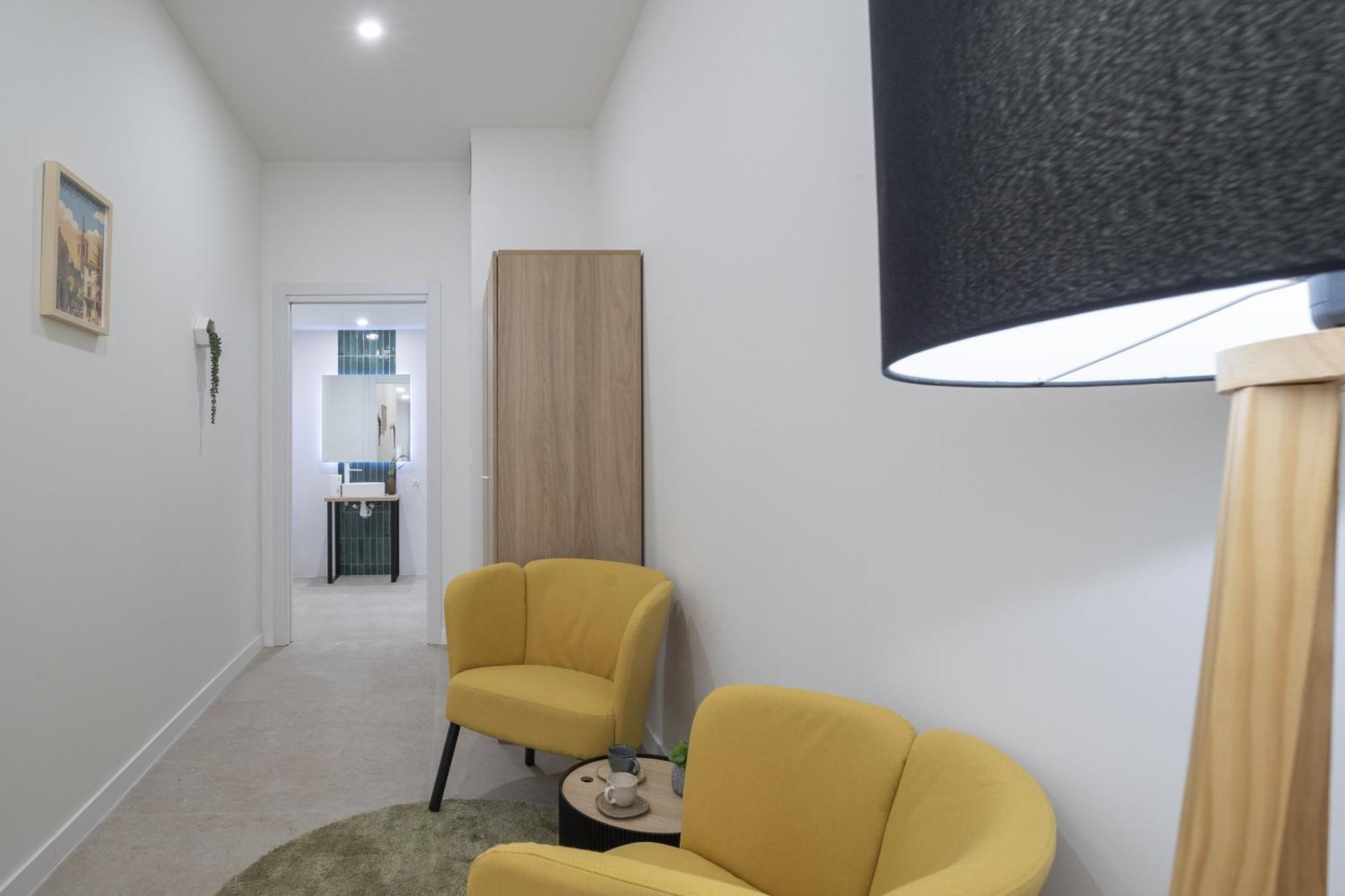 Rmz31 Loft - Espacioso Y Acogedor Estudio Con Terraza En Zona Ayora * Valence