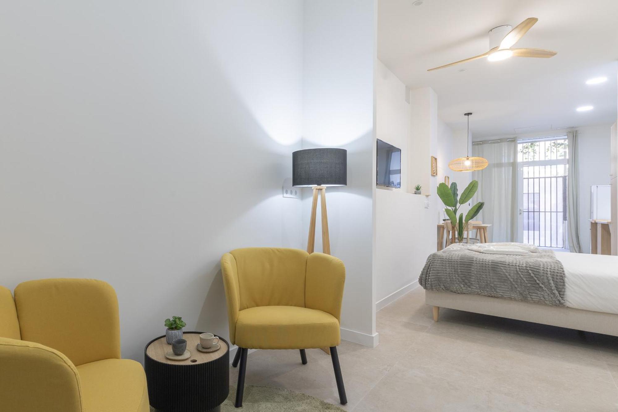 Rmz31 Loft - Espacioso Y Acogedor Estudio Con Terraza En Zona Ayora Appartement *