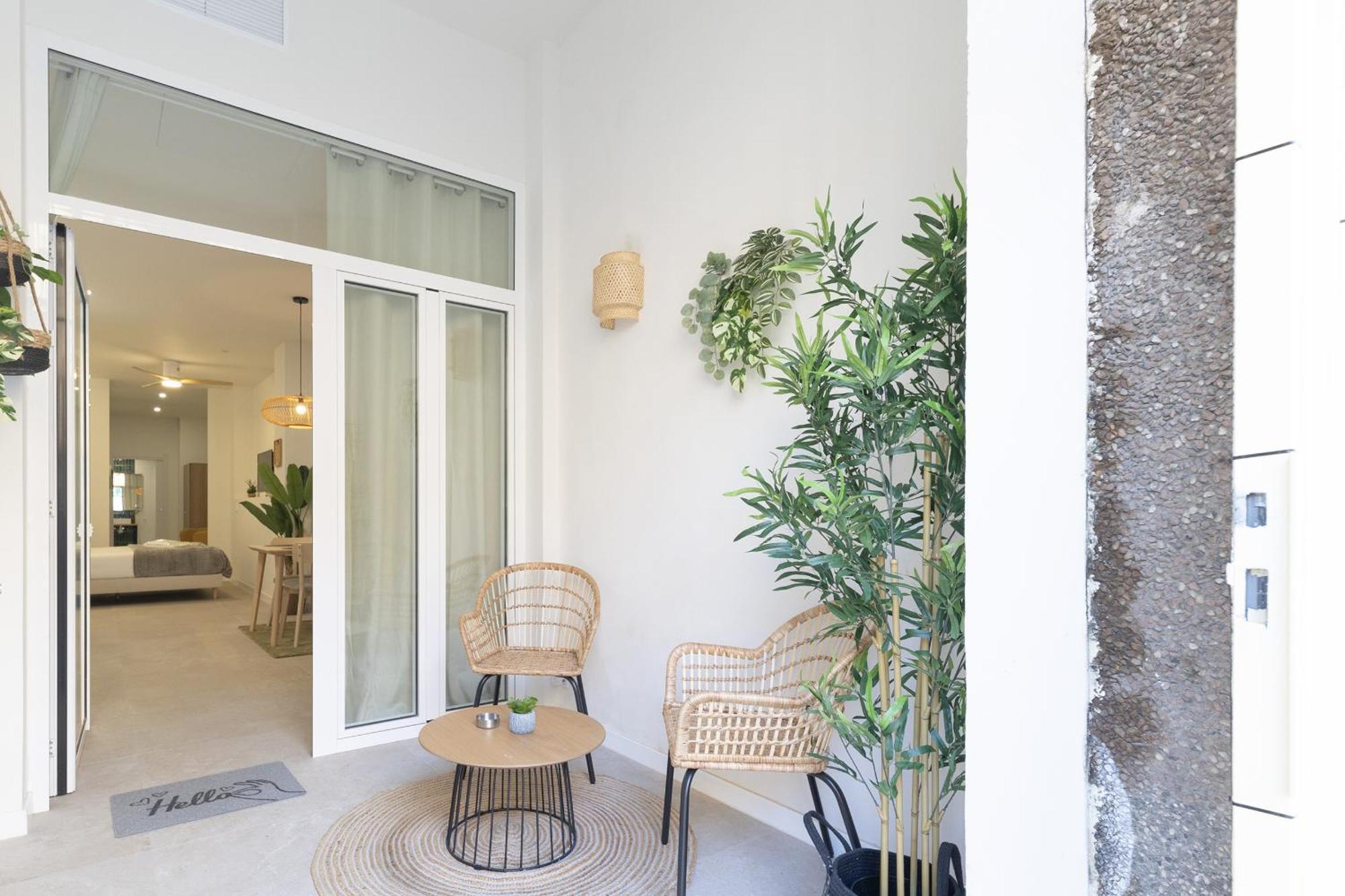 Rmz31 Loft - Espacioso Y Acogedor Estudio Con Terraza En Zona Ayora Appartement *
