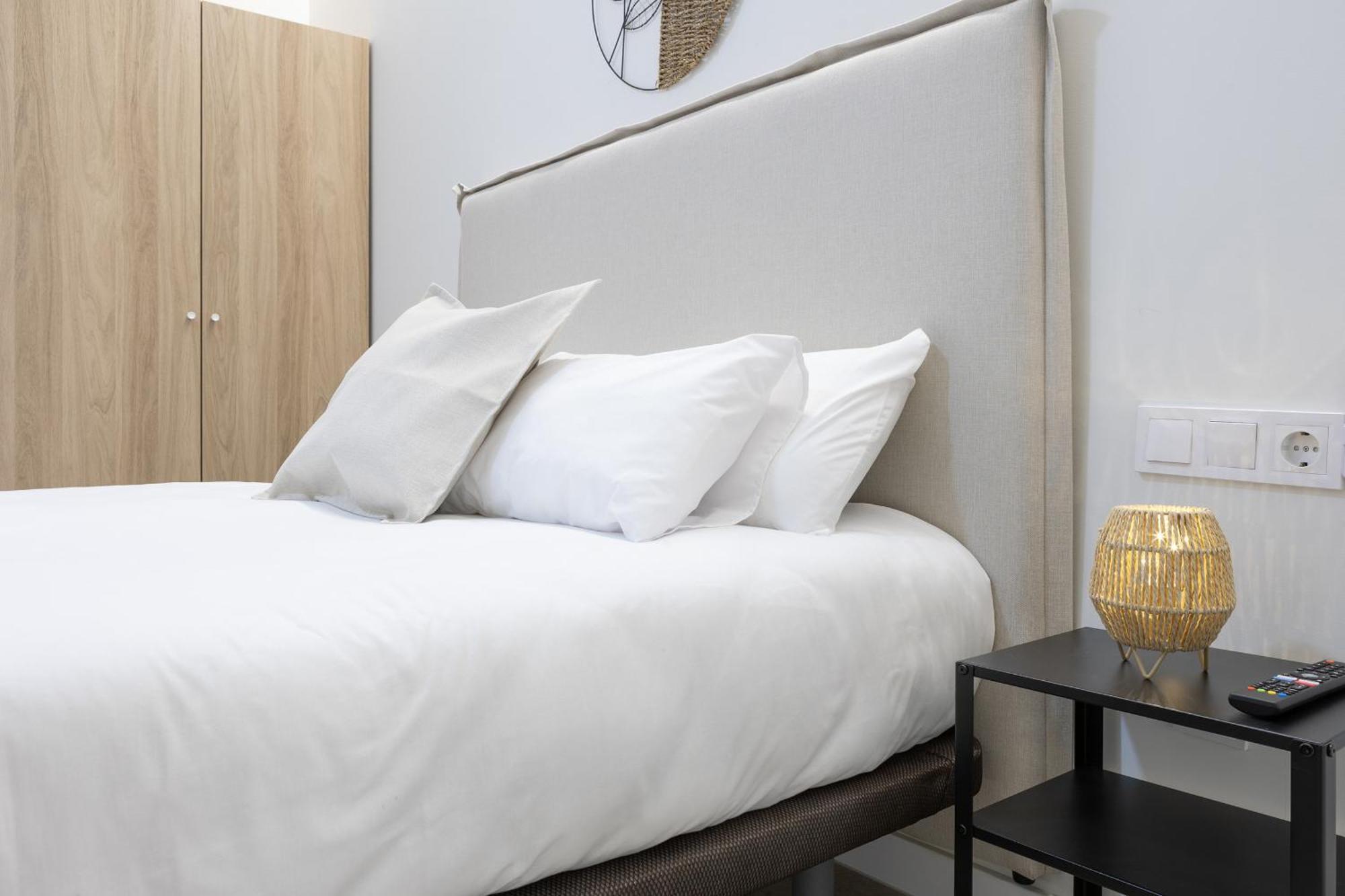 Rmz31 Loft - Espacioso Y Acogedor Estudio Con Terraza En Zona Ayora Appartement