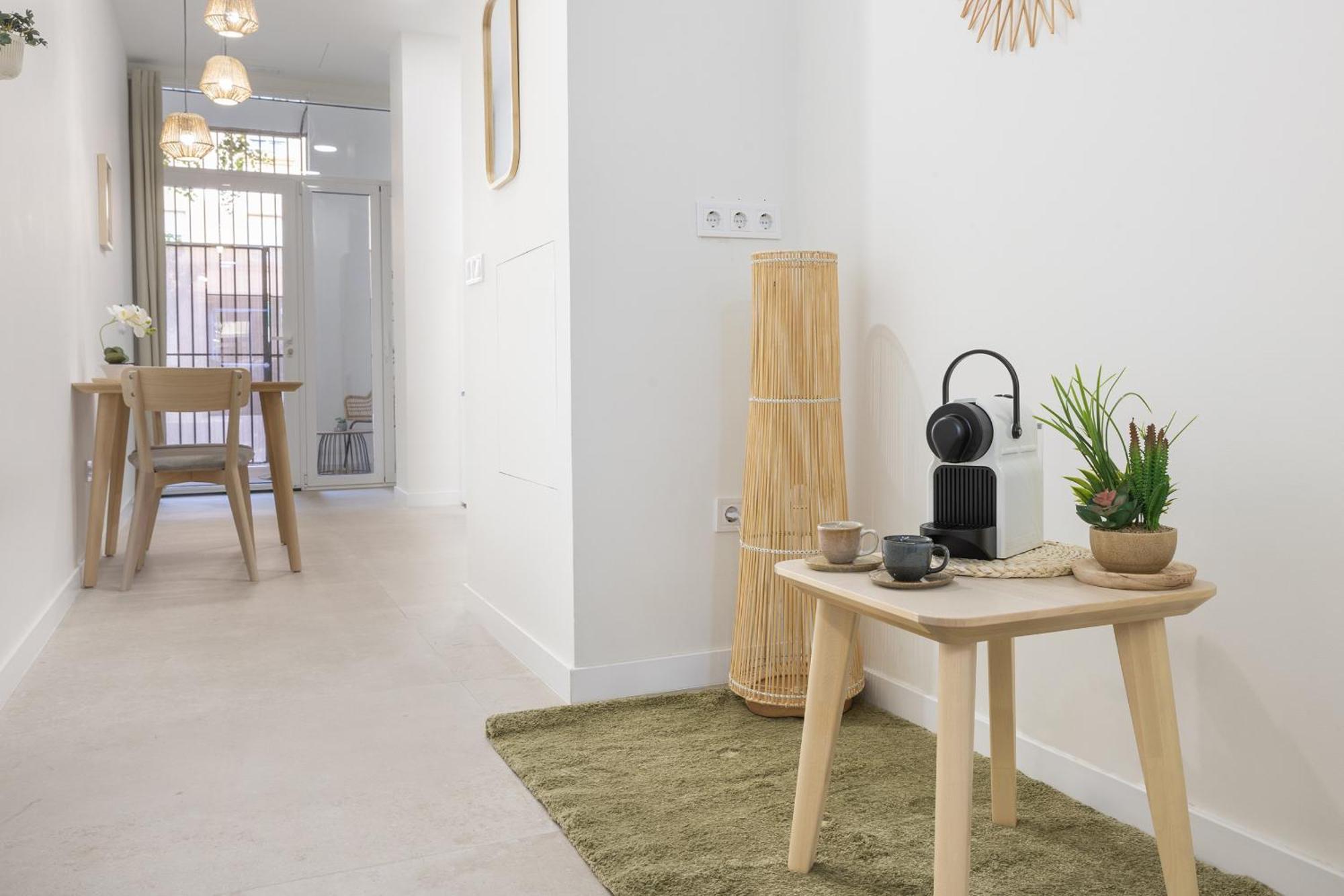 Rmz31 Loft - Espacioso Y Acogedor Estudio Con Terraza En Zona Ayora Appartement *